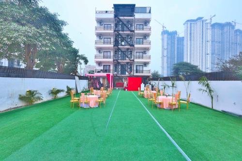 Orsam Stays
